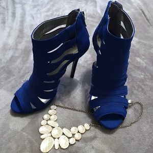 BCBGeneration PL-JUBILEES BLUE SIZE 6